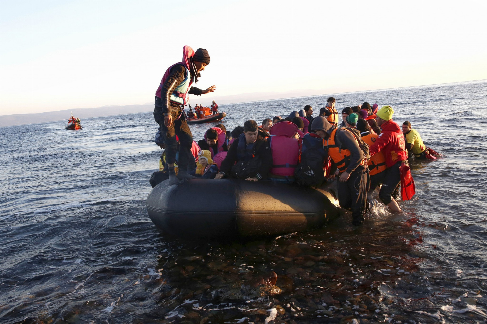 Utečenci dorazili na grécky ostrov Lesbos. Snímka: Reuters