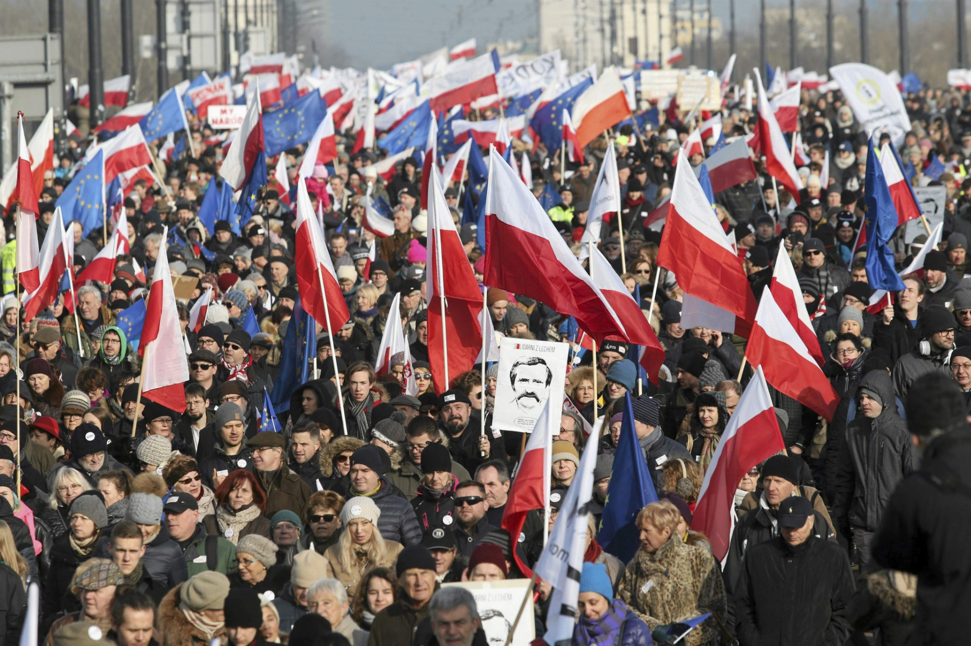 Demonštrácia vo Varšave. Snímka: Reuters