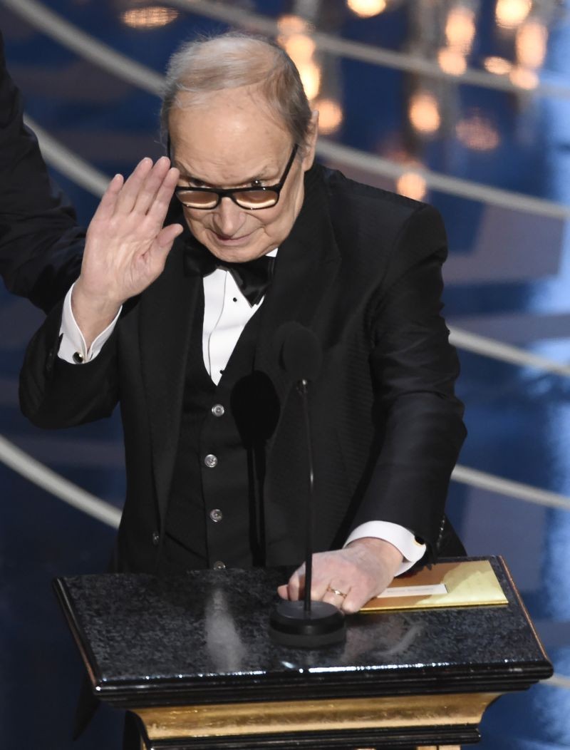 Ennio Morricone preberá Oscara