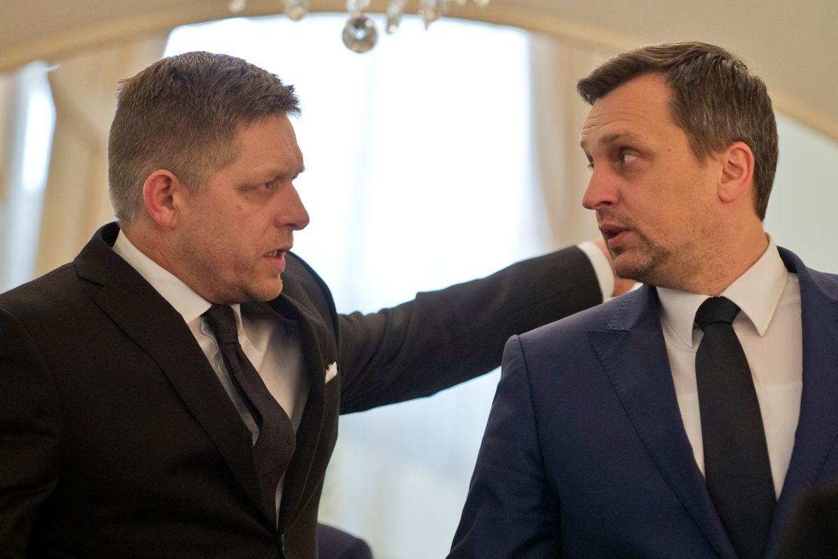 Robert Fico prijal Andreja Danka na úrade vlády.