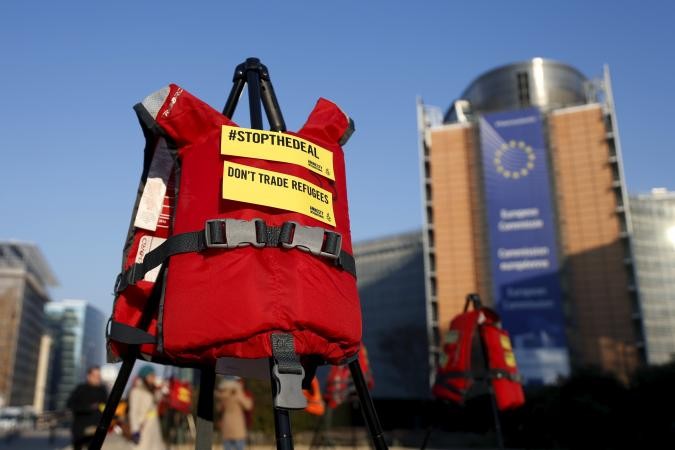 Protest akvitivisto v Bruseli  proti chystanej dohode EÚ a Turecka