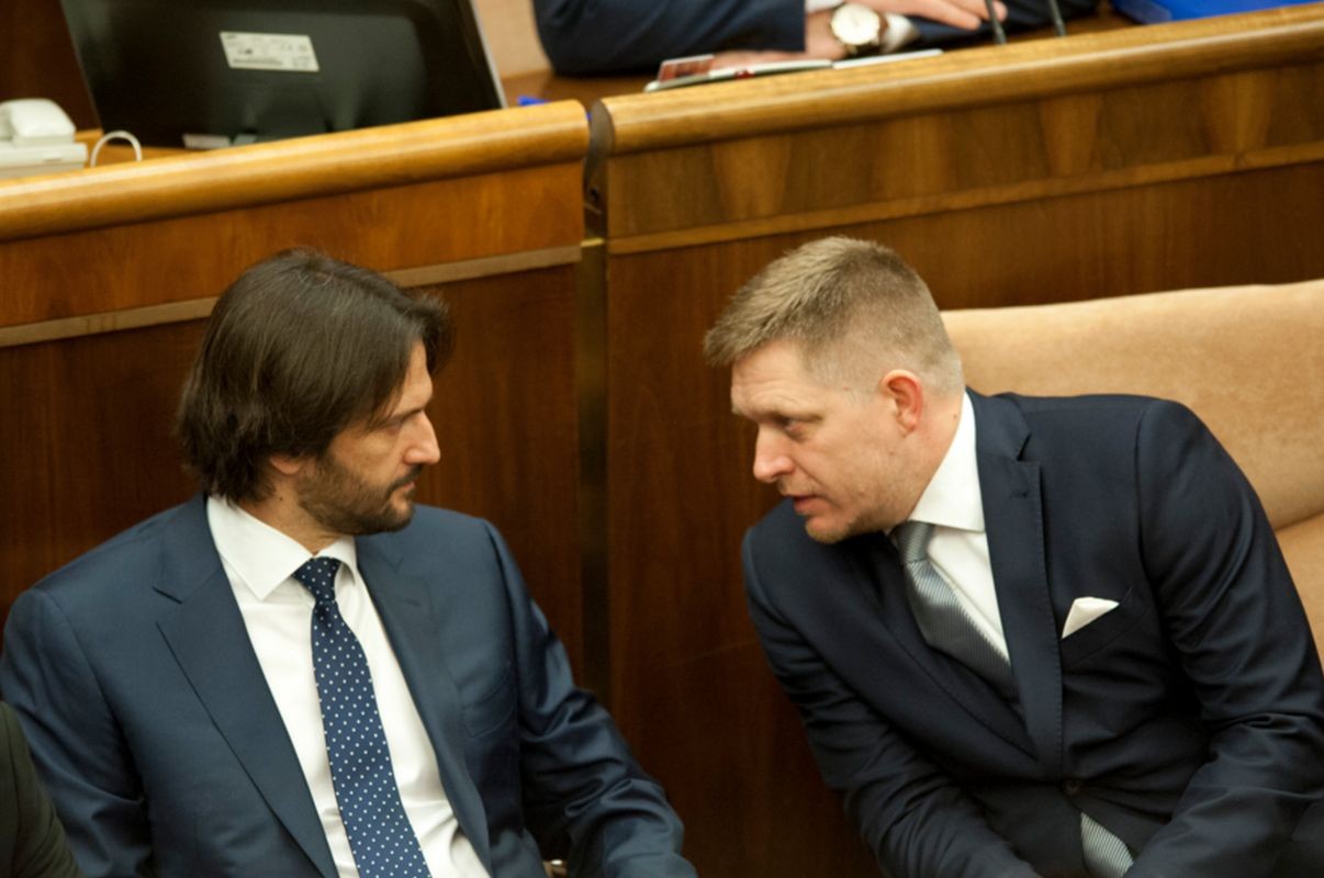Minister vnútra Robert Kaliňák a premiér Robert Fico