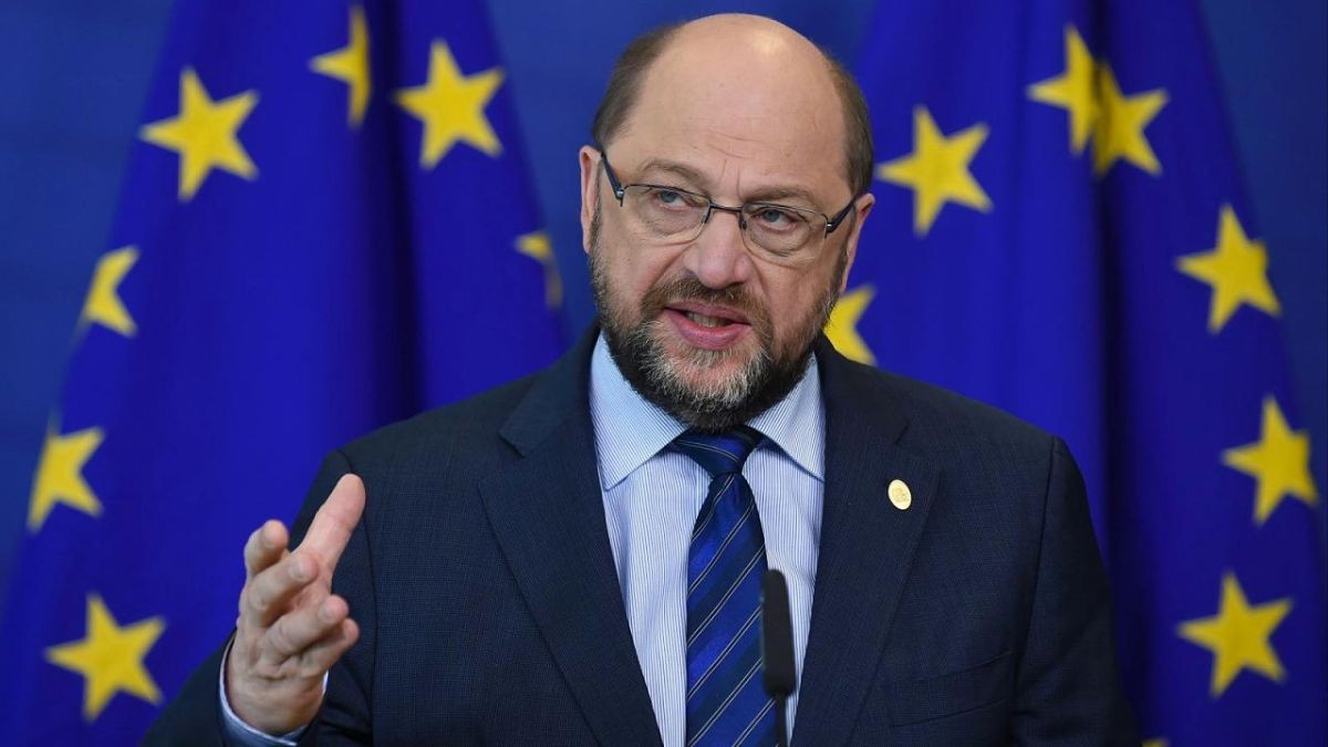 Martin Schulz je nemecký politik, poslanec Európskeho parlamentu za Sociálnodemokratickú stranu Nemecka, od roku 2004 predseda socialistov v Európskom parlamente. V súčasnosti predseda Európskeho parlamentu.