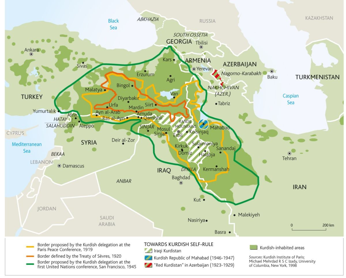 Invázia Iraku a neskoršia občianska vojna v Sýrii povolila kurdskej populácii v týchto krajinách získať veľký stupeň autonómie. Avšak suverénny kurdský štát, za ktorý aktivisti a etnickí lídri bojujú od rozdelenia Otomanskej ríše, nikdy nevznikol. Táto mapka ukazuje niekoľko návrhov, ako by Kurdistan mohol vyzerať. Dohoda zo Sévres bol plán víťazov Prvej svetovej vojny, ktorý rozdeľoval Turecko. Revolúcia, ktorú viedol Kemal Ataturk v Turecku a úspešné vojenské kampane zabránili, aby sa plán naplnil.