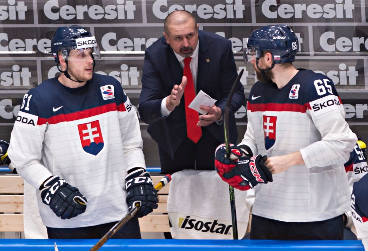 Tr&eacute;ner hokejovej reprezent&aacute;cie Zdeno C&iacute;ger
