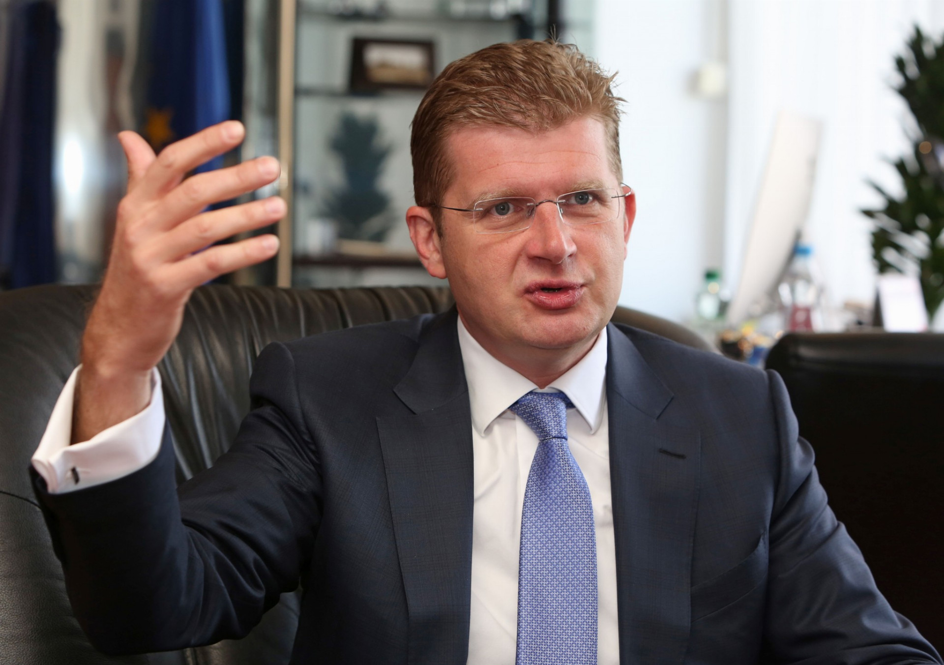 Zlepšovanie konkurencieschopnosti Slovenska má na starosti minister hospodárstva Peter Žiga.