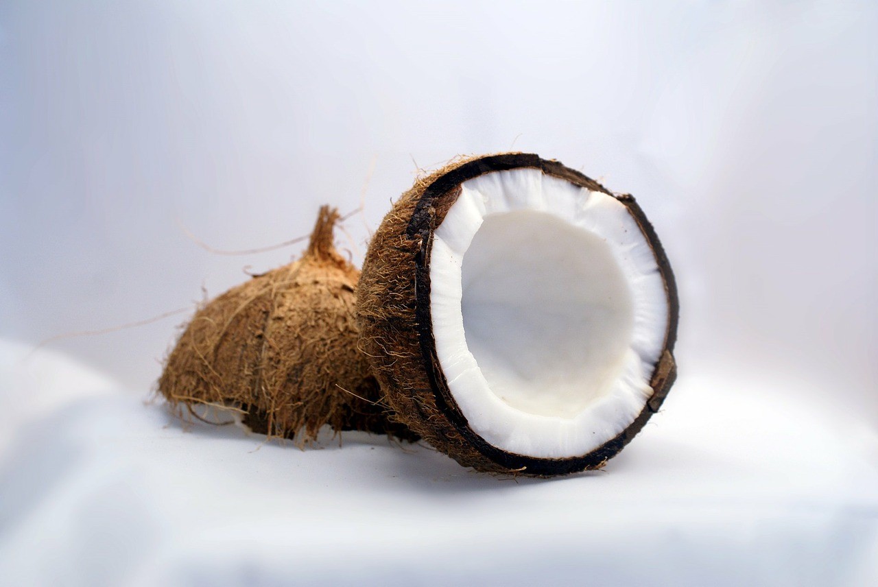 Kokosový olej je výborným pomocníkom v domácnosti. 