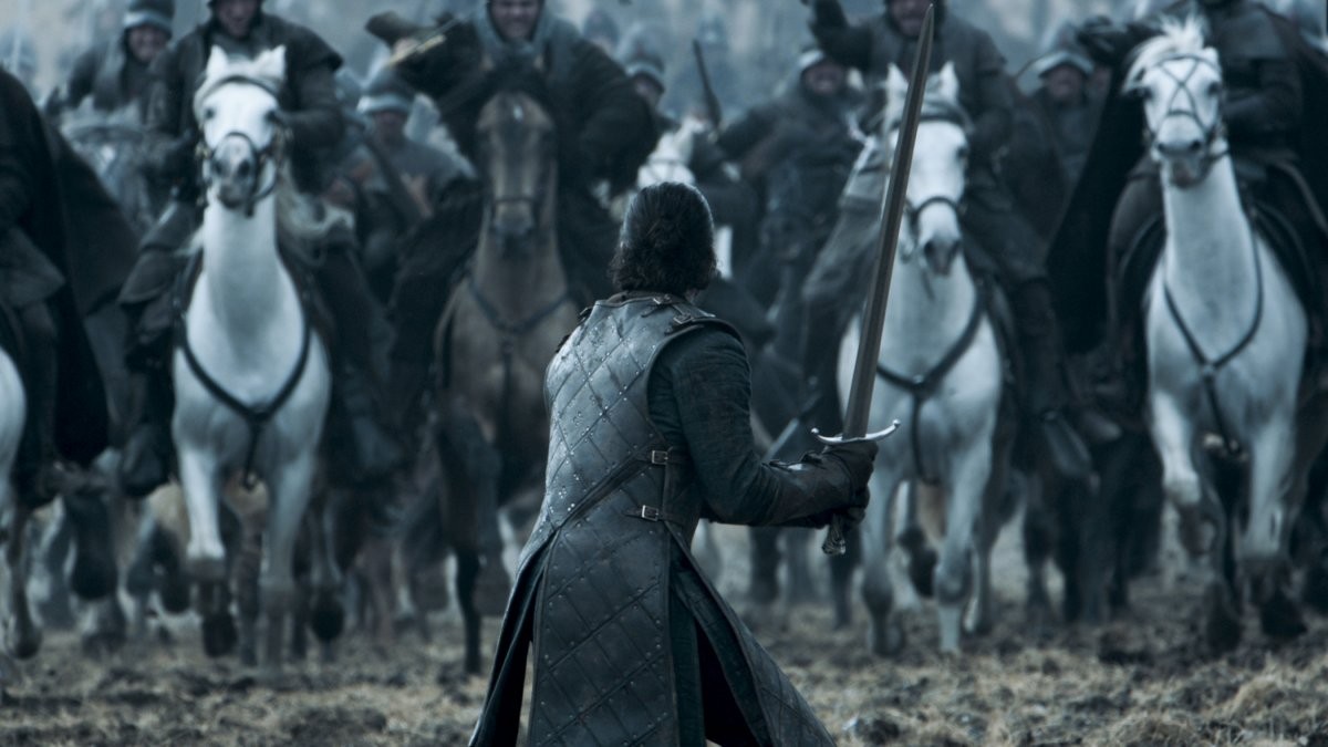 Deviata časť šiestej série Hry o tróny s názvom Bitka bastardov ukáže veľký stret armád Ramsayho Boltona a Jona Snowa.