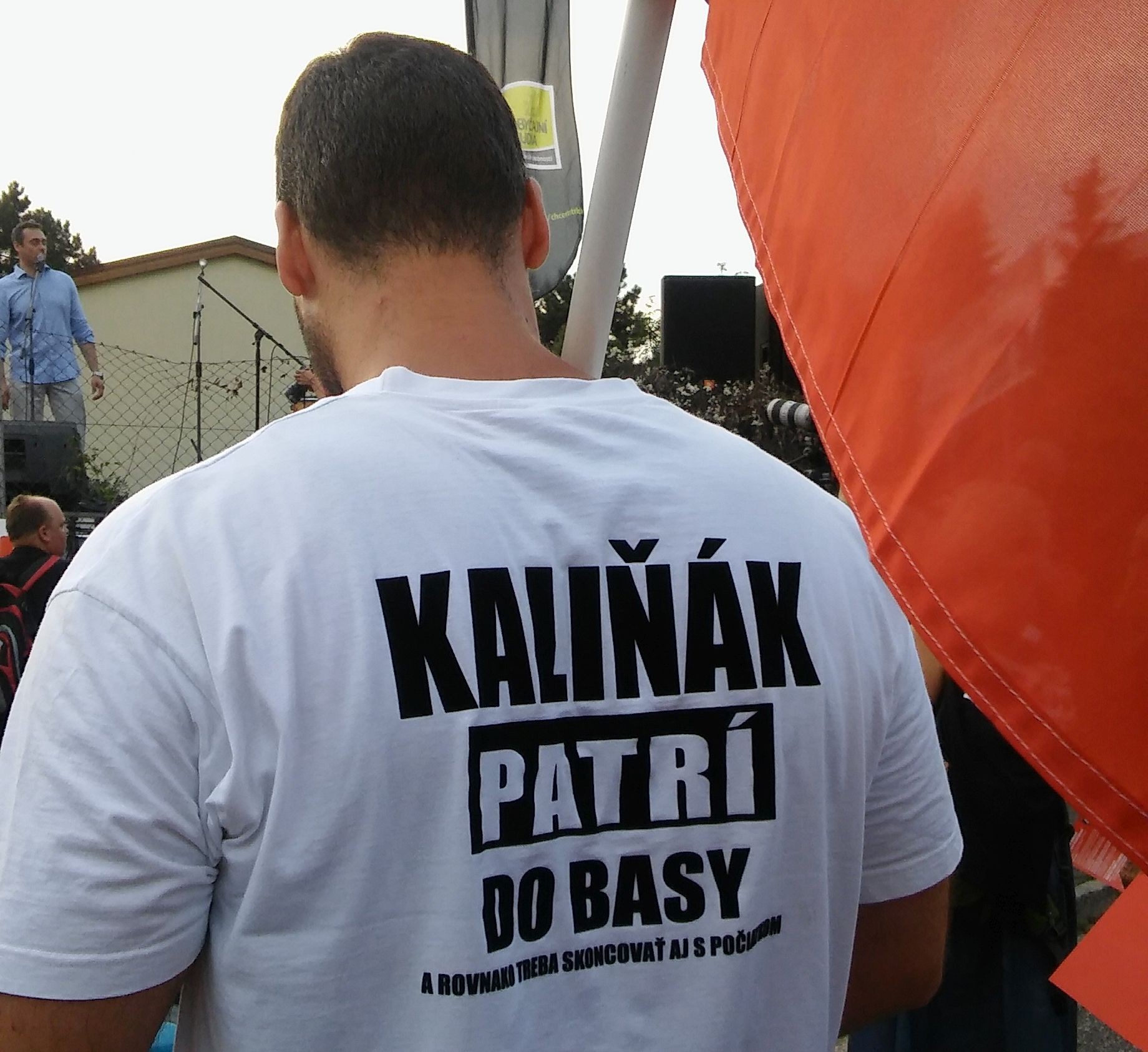 V Bratislave sa rozbehlo už šieste kolo protestov proti ministrovi vnútra Kaliňákovi. 