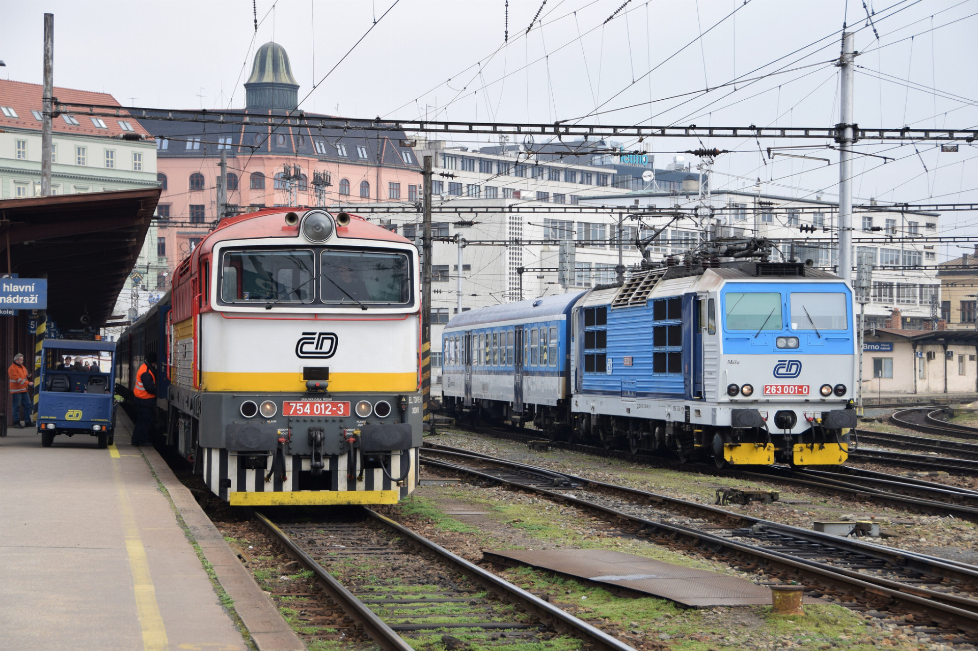 Na vyťaženej trati z Prahy do Košíc od septembra zrazia ceny medzinárodných cestovných lístkov o štvrtinu.