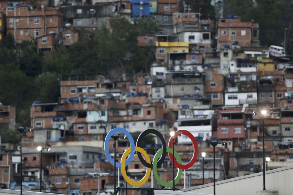 olympijské kruhy rio favela