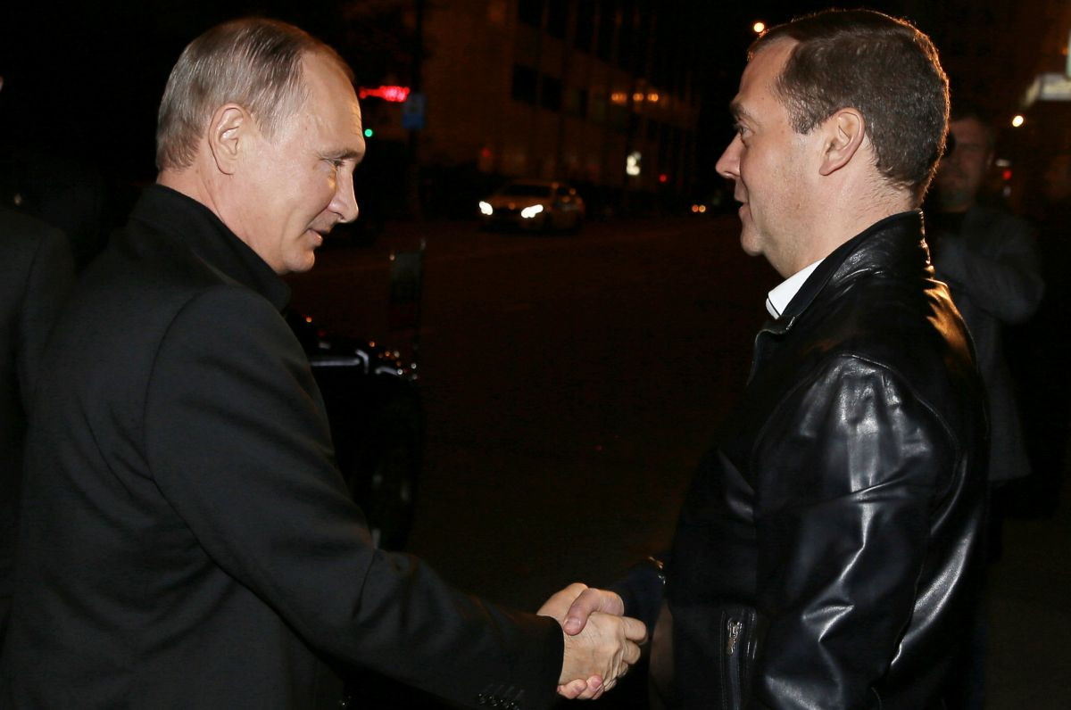 Vladimir Putin a Dmitrij Medvedev