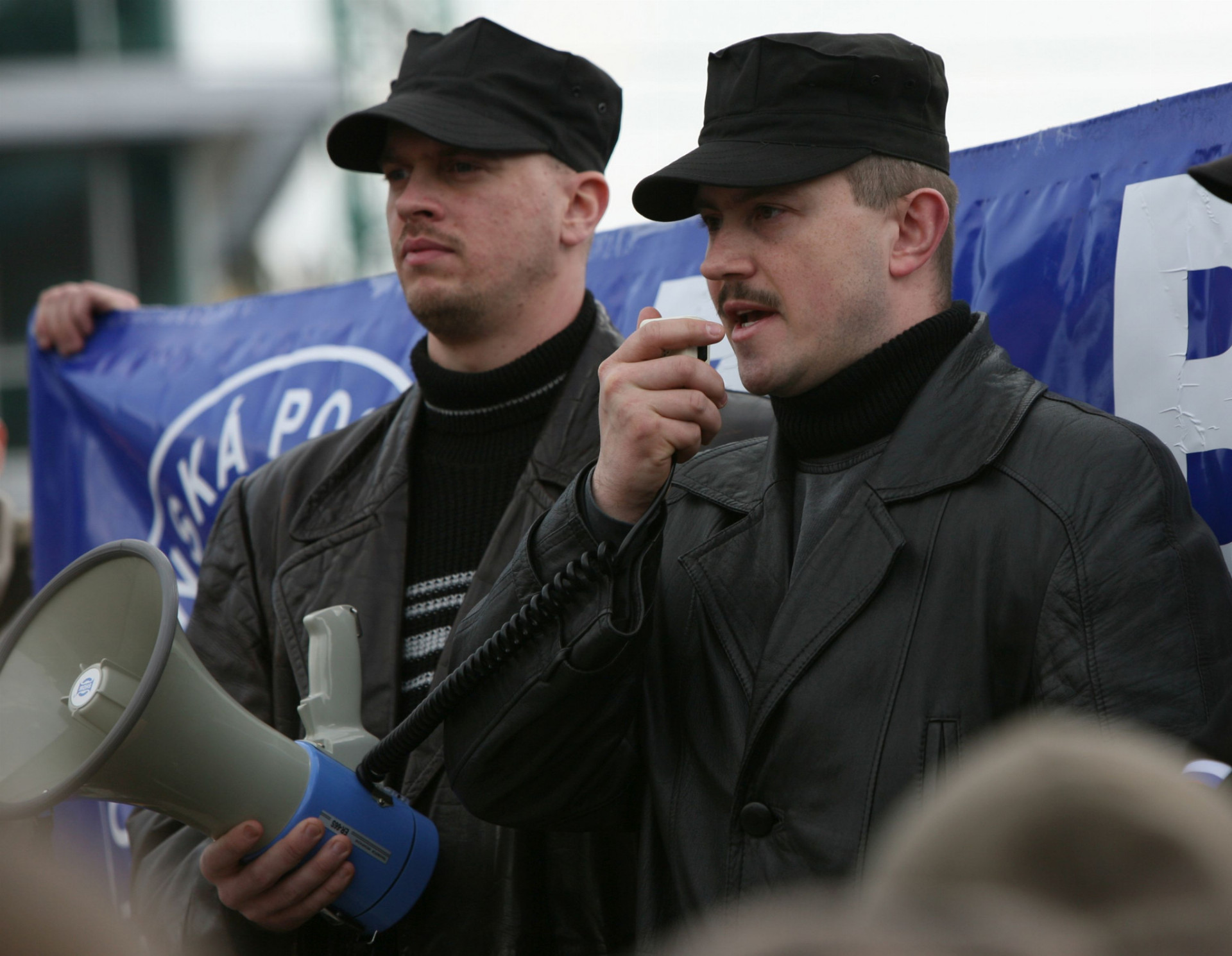 4. marec 2009 - spomienkové stretnutie nacistov pri príležitosti vzniku Slovenského štátu na Hodžovom námestí v Bratislave. Na snímke bývalý vodca Slovenskej pospolitosti Marián Kotleba.
