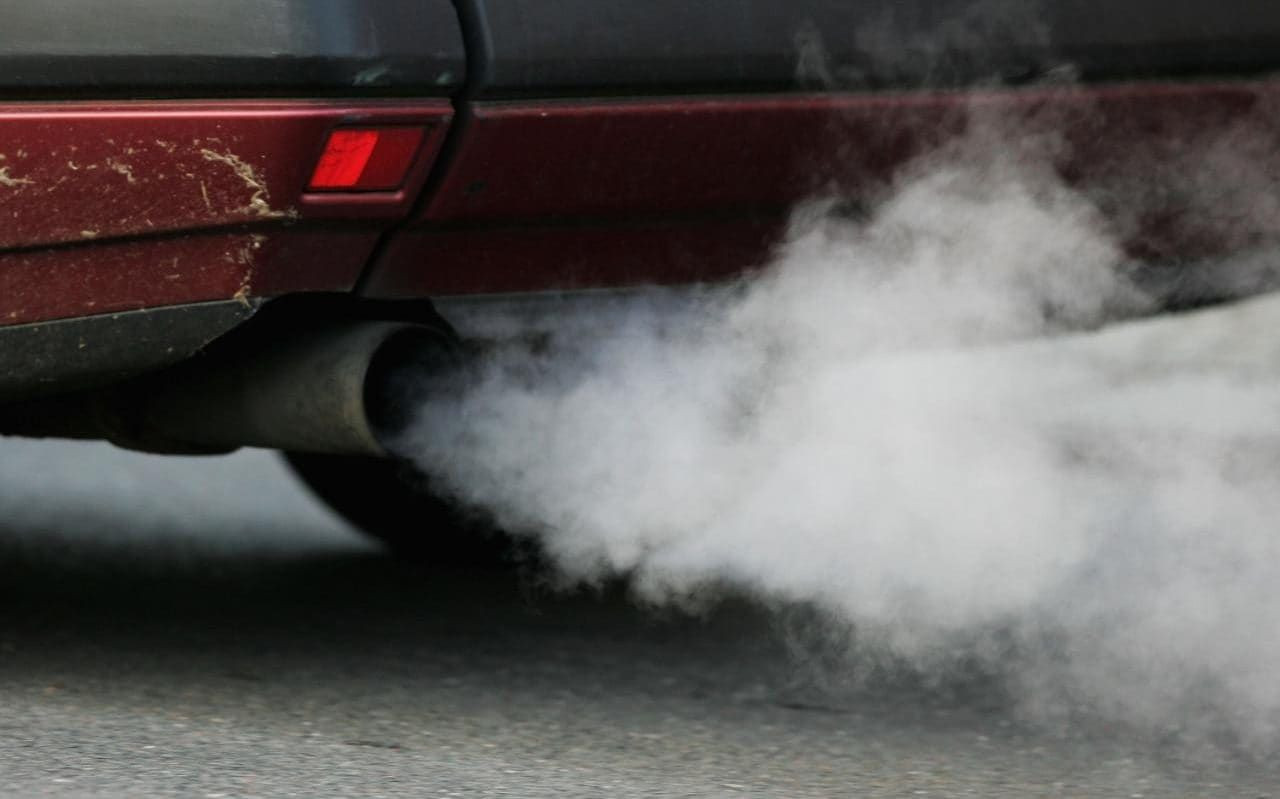 emisie, smog, výfuk auta
