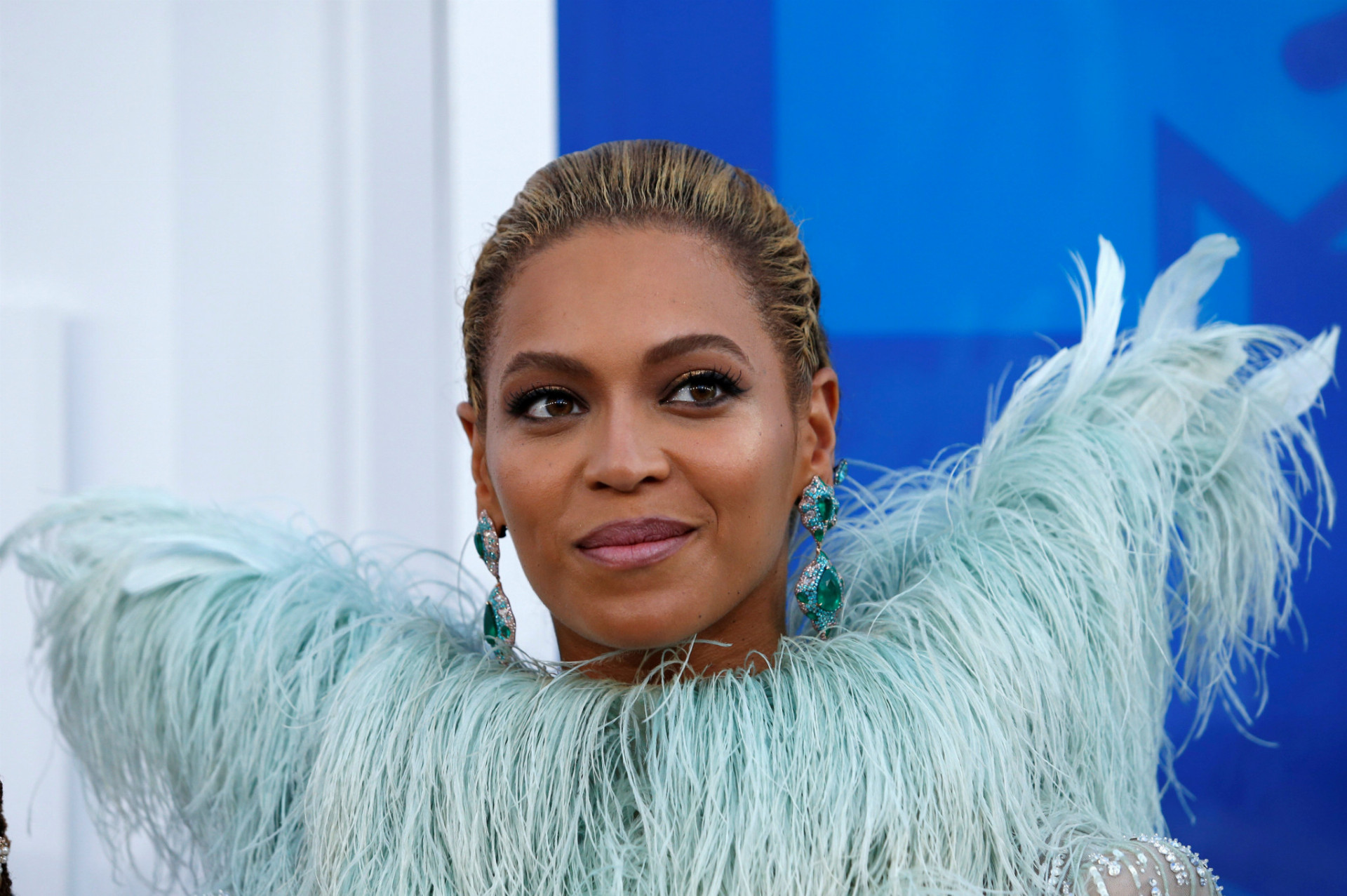 Budúca spevácka hviezda Beyoncé zametala vlasy v kaderníckom salóne, ktorý vlastnila jej matka. 
