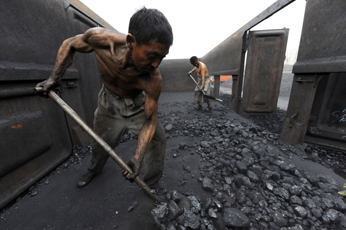 čína uhlie