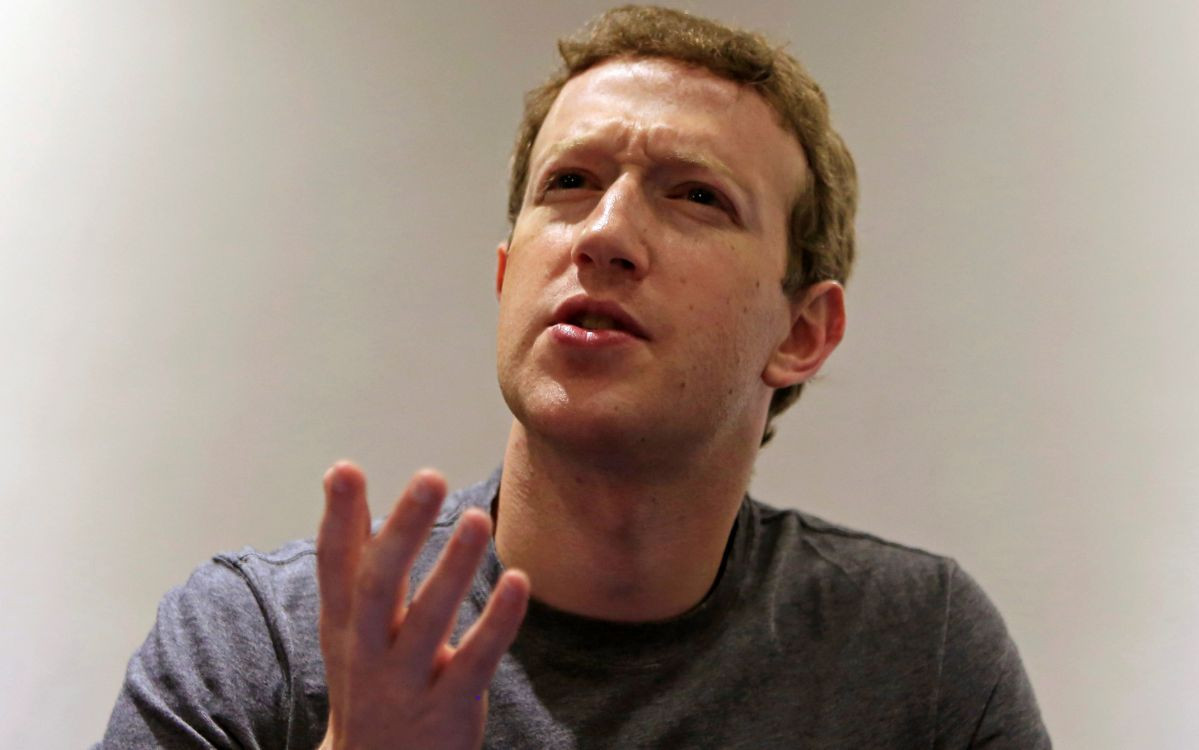Zakladateľ Facebooku prišiel o 2,03 miliardy dolárov. V súčastnosti má majetok v hodnote 62,3 miliardy dolárov. 