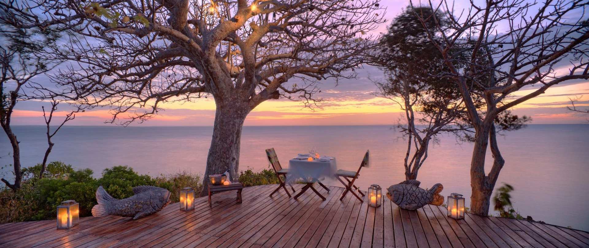 Ak chcete zostať na súkromnom ostrove v Mozambiku, budete si musieť rezervovať prístrešie cez spoločnosť Azura Retreats, ktorá ho vlastní. Mimo jej luxusného ubytovania je ostrov úplne neobývaný. 