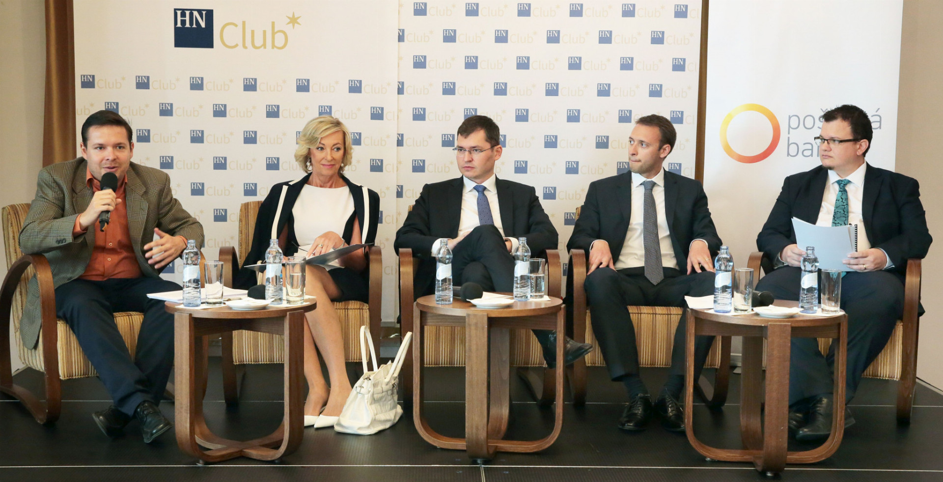Na konferencii o novej smernici PSD2 debatovali predstavitelia bánk, asociácií i fintechov.