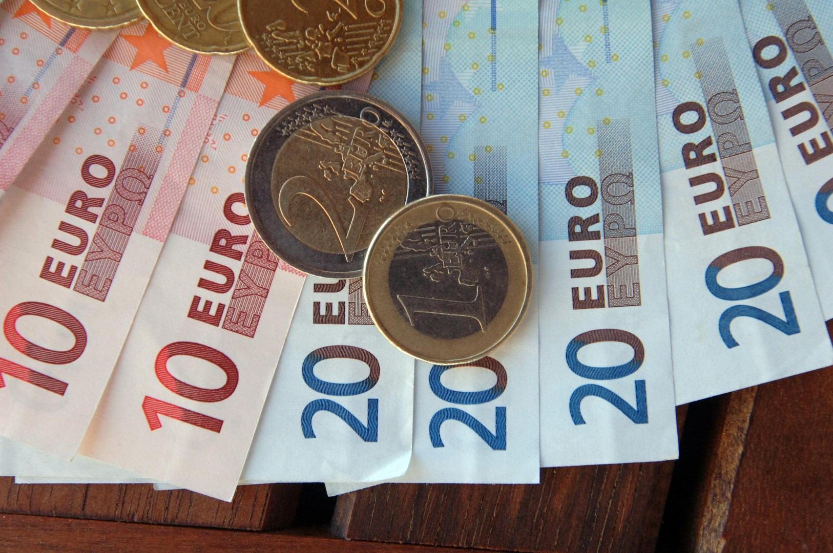 euro, peniaze