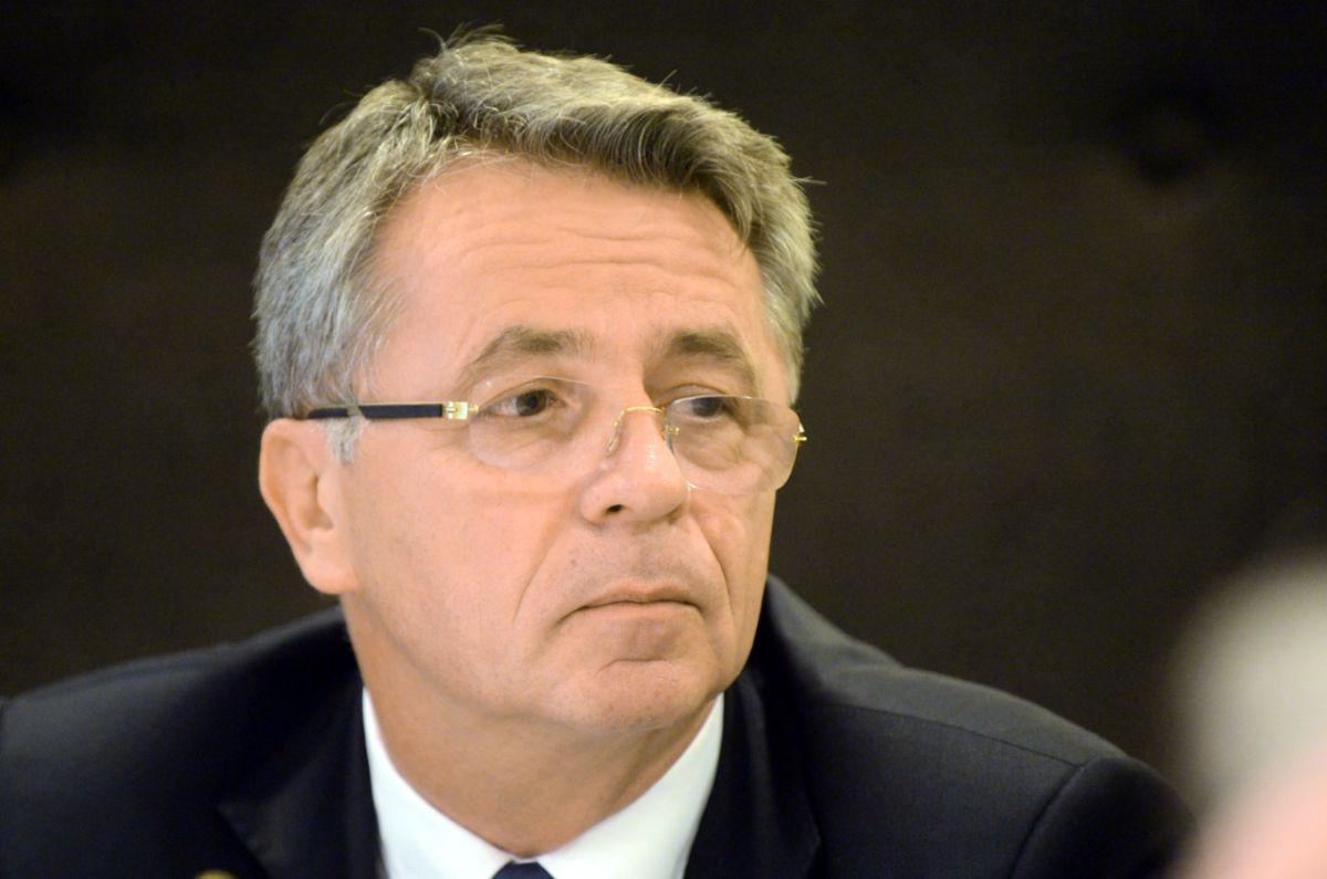 Igor Lichnovský (bývalý riaditeľ Eximbanky)
Z verejnej funkcie: 120 507 eur ročne