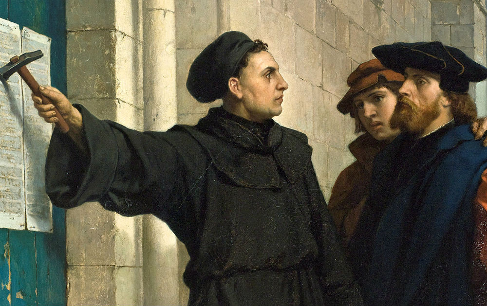 Nemecký kazateľ Martin Luther pribil v roku 1517 na dvere chrámu vo Wittenbergu svojich 95 téz a spustil proces, ktorý viedol k rozkolu v cirkvi.