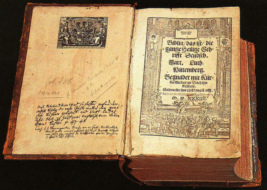 Lutherov nemecký preklad Biblie z roku 1535.