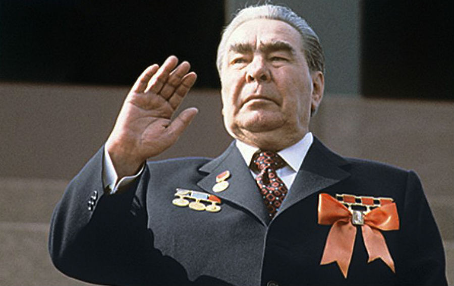 Leonid Iľjič Brežnev stále na čele Sovietskeho zväzu 18 rokov.