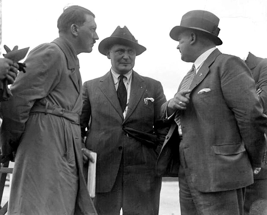 Hitler, Göring a Röhm v roku 1932.