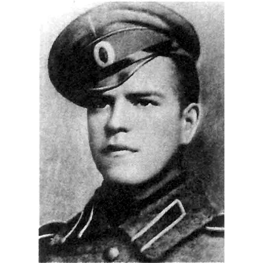 Žukov v roku 1916 ako príslušník jazdectva ruskej cárskej armády.