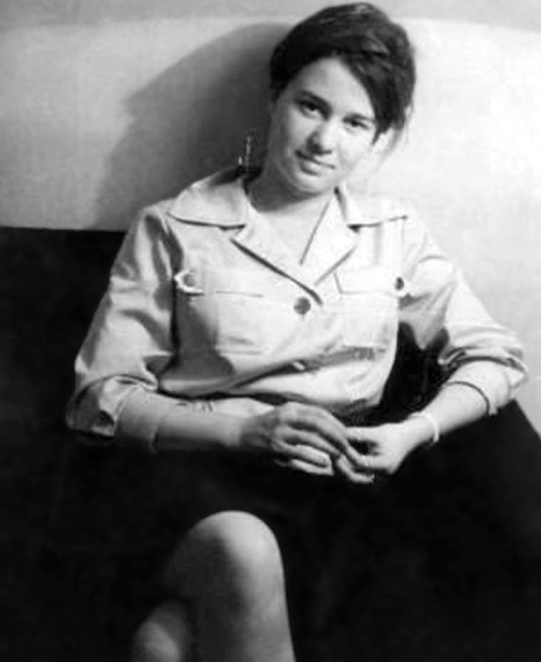 Ulrike Meinhofová ako mladá novinárka.