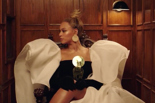Beyonce v novom videoklipe.