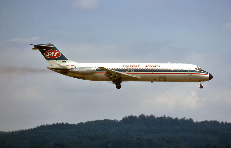 Lietadlo DC-9 juhoslovanských aerolínií, aké v januári 1972 vybuchlo nad severnými Čechami.