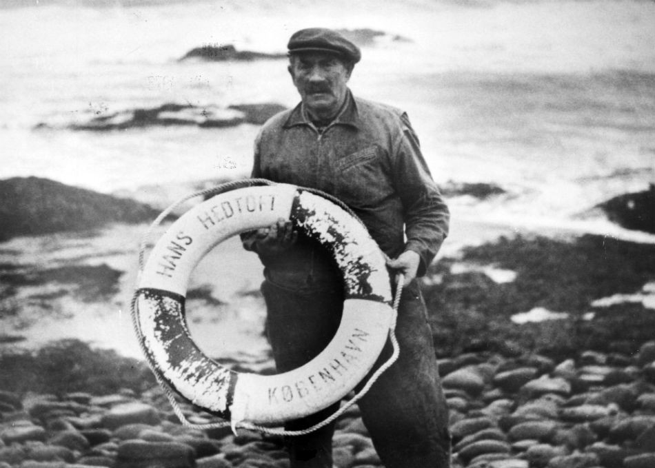 Záchranné koleso, ktoré more vyplavilo o niekoľko mesiacov, bolo to jediné, čo z lode Hans Hedtoft zostalo.