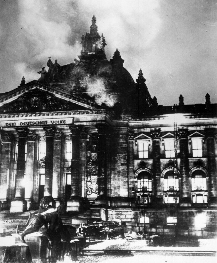 Požiar Ríšskeho snemu vypukol 27. februára 1933.
