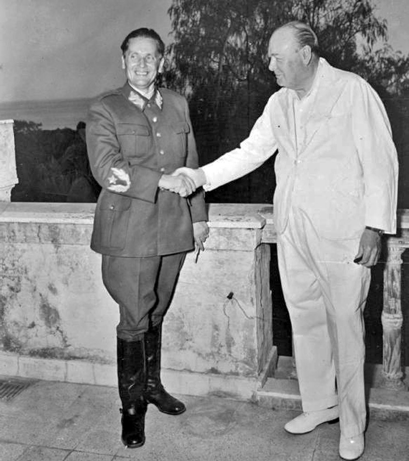 Josip Broz Tito s Winstonom Churchillom v roku 1944.