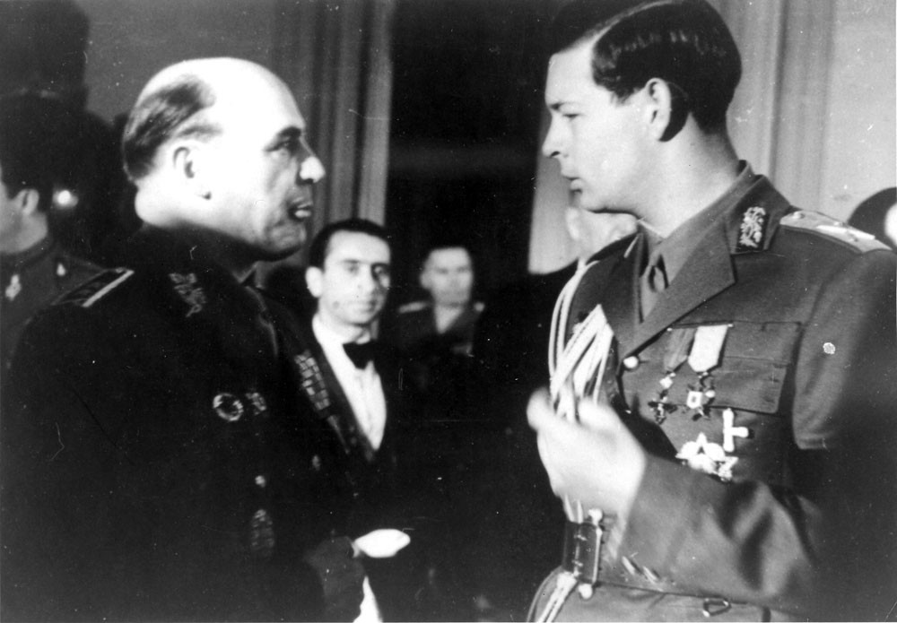 S rumunským kráľom Michalom I. (vpravo) v roku 1947.