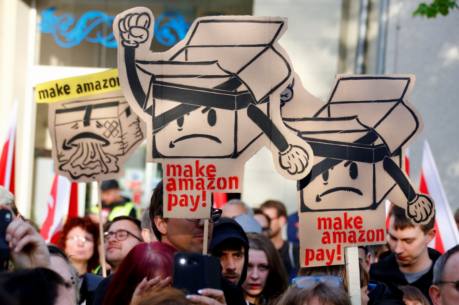 Amazon - protest