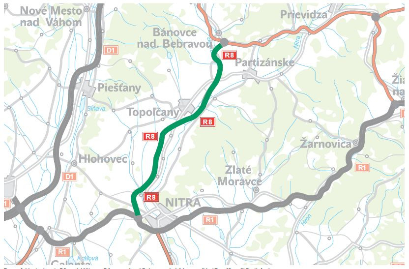 Trasa rýchlostnej cesty R8 medzi Nitrou a Bánovcami nad Bebravou obchádza napríklad Topoľčany či Partizánske.