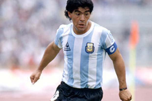 Bol hviezdou štyroch svetových šampionátov. Na turnajoch v rokoch 1982, 1986, 1990 a 1994 odohral Diego Maradona 21 zápasov a strelil 8 gólov. Najväčší úspech dosiahol na MS 1986 v Mexiku, kde doviedol tím Argentíny k zlatu.
