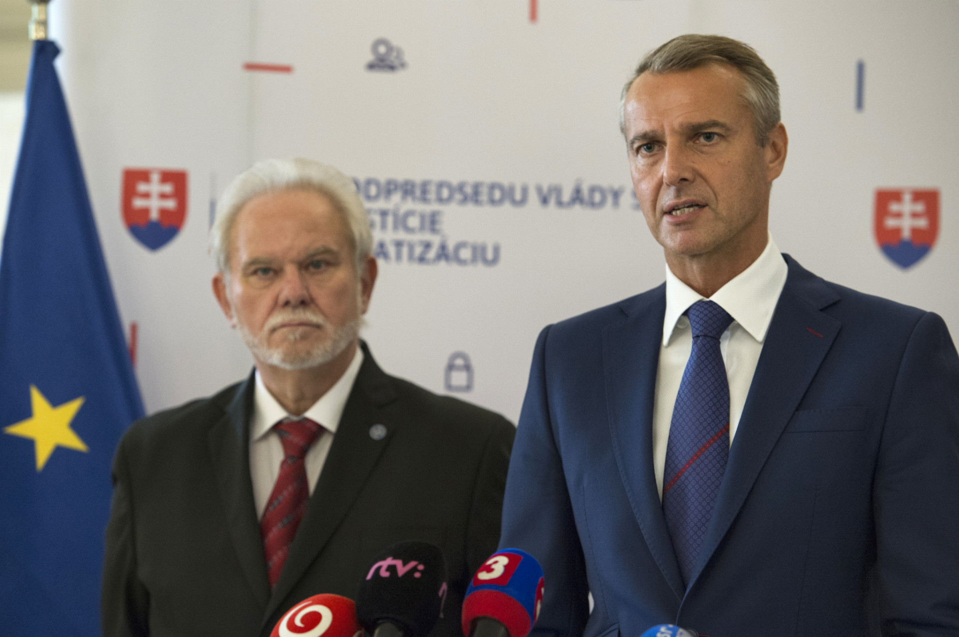 97e2d3c88bc907946ff76300ef1888ce