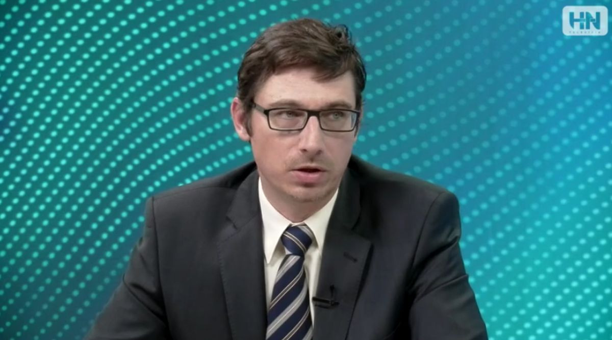 Člen pr&aacute;vneho t&iacute;mu SaS Boris Dra&scaron;kaba