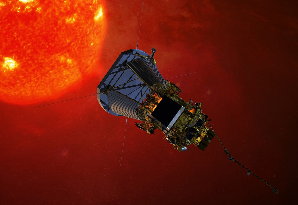 12. augusta začala NASA prvú misiu, ktorá sa "dotkne Slnka". Stredobodom misie je sonda Parker Solar Probe, ktorá je určená na preskúmanie veľmi horúcej oblasti slnečnej atmosféry známej ako koróna. Sonda v hodnote 1,5 miliárd dolárov bude počas svojej sedemročnej misie prechádzať korónou 24-krát.