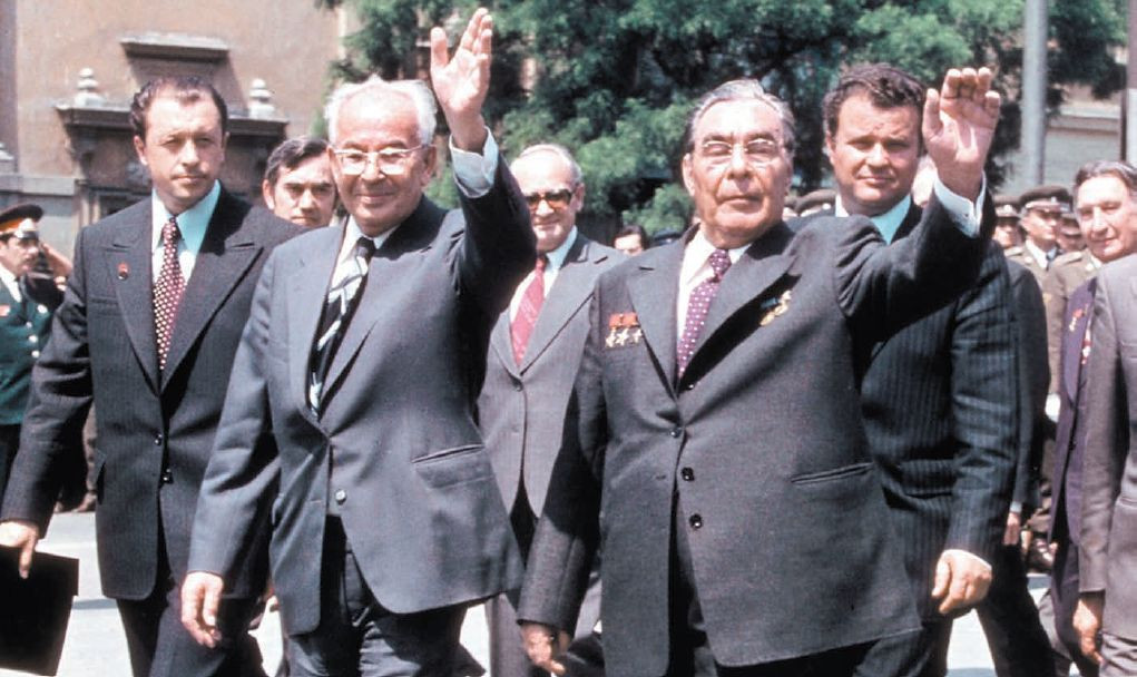 Sovietsky vodca Leonid Brežnev našiel v Gustávovi Husákovi verného spojenca, ktorý po invázii v auguste 1968 a následnom začiatku normalizácie plnil všetky nariadenia prichádzajúce z Moskvy.