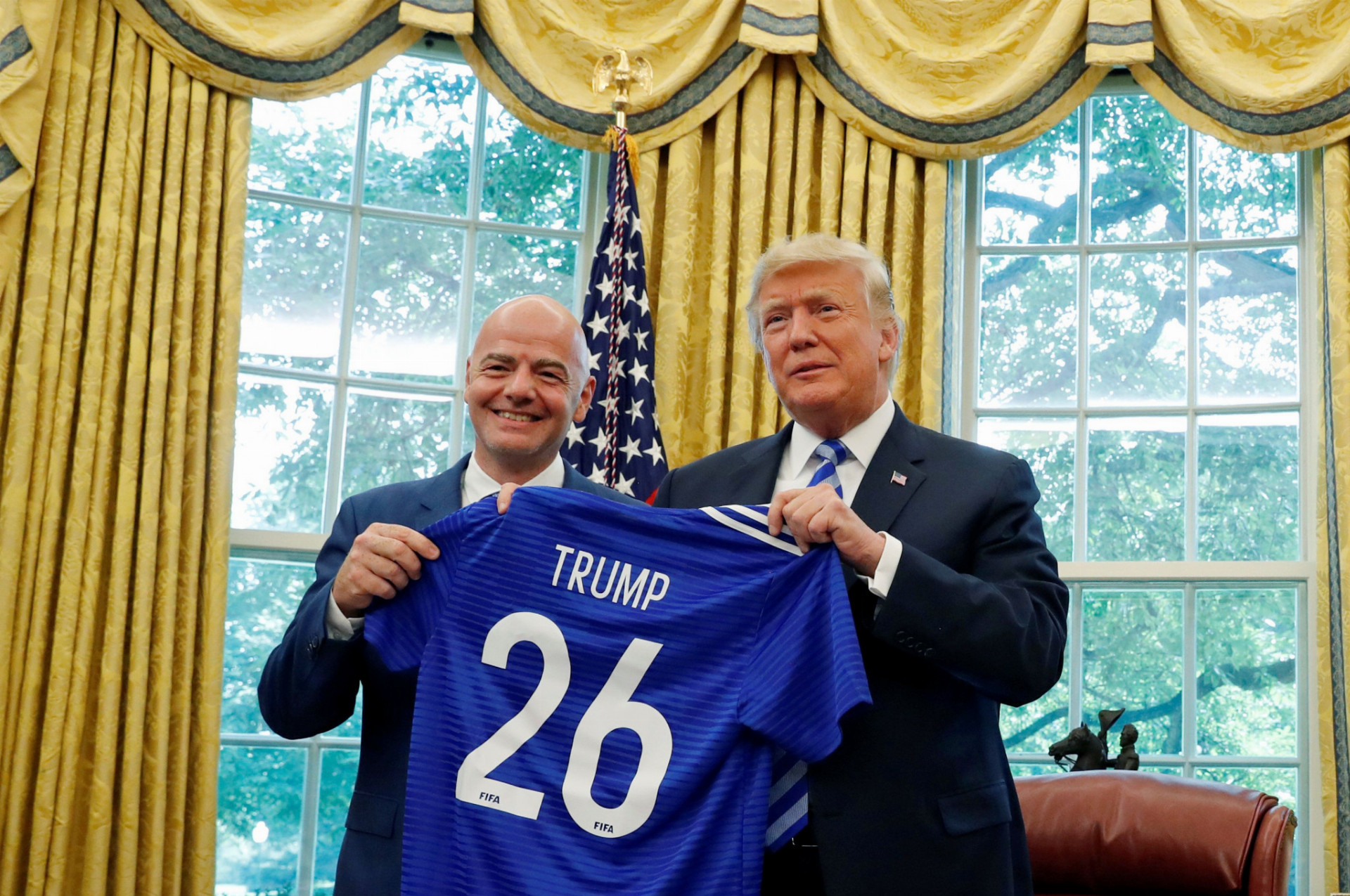 Šéf FIFA Gianni Infantino sa koncom augusta stretol v Bielom dome s prezidentom USA
Donaldom Trumpom.