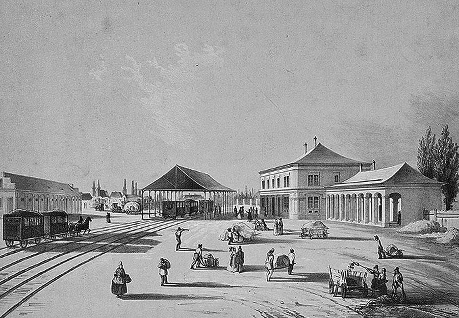Pôvodná trnavská stanica konskej železnice. Dnes už neexistuje, zbúrali ju v roku 1941 pri rozširovaní koľajiska.