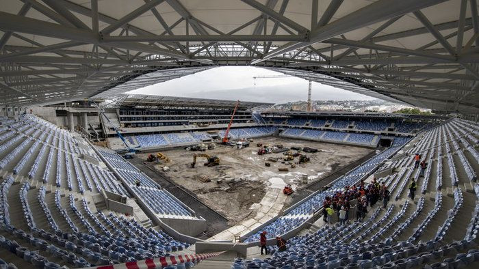 Prvé súťažné zápasy na novom Národnom futbalovom štadióne by sa mali odohrať na jar budúceho roka.