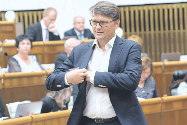 V parlamente už iba za seba. Marek Maďarič opustil Smer aj koalíciu, ktorú kritizoval už dlho, a stal sa nezávislým poslancom.