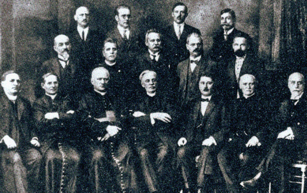 Spoločná fotografia niektorých signatárov Martinskej deklarácie z 30. októbra 1918.