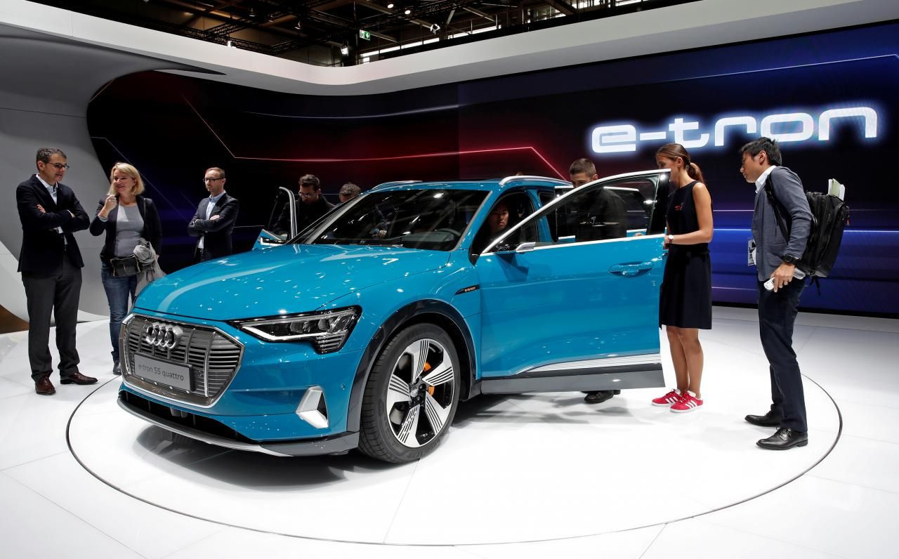 Automobilka Audi predstavila model e-tron tento mesiac na autosalóne v Paríži. Aj v ňom budú komponenty z firmy Intercable.